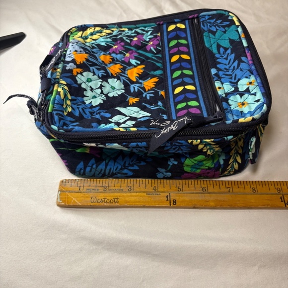 Vera Bradley Insulated Classic Midnight Blues LunchBox Tote Quilted Zip RETIRED - Picture 8 of 9